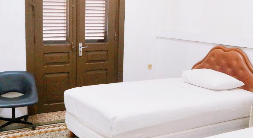 Hotel Candi Baru - image 30