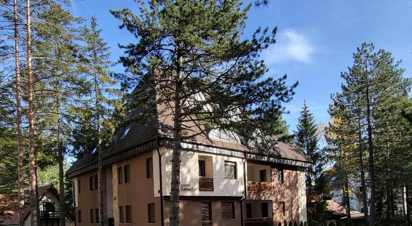 Lovac apartmani — Hotel in Zlatibor