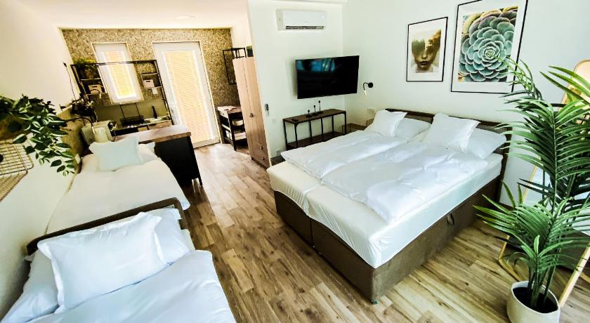 Tisza Camping Apartmanhaz