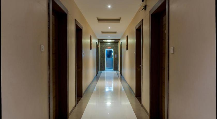 Hotel Royal Palace photo
