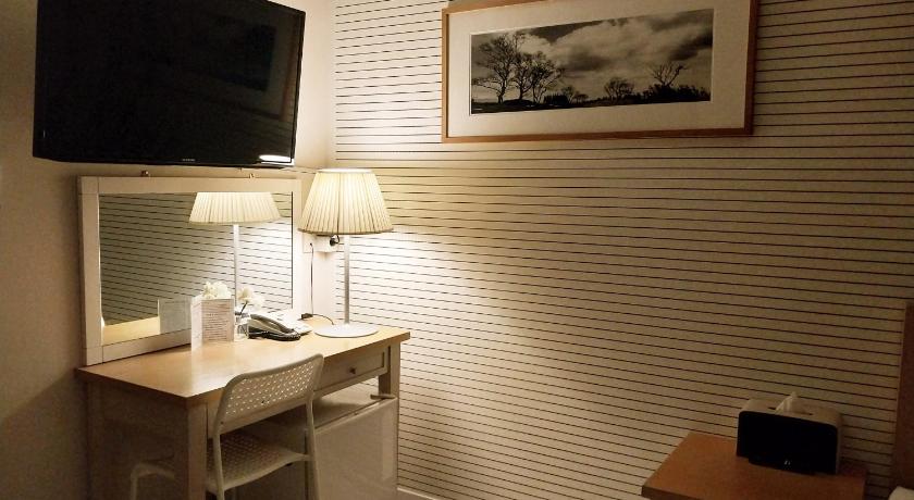 Jeju Golden Park Hotel Jeju 2-Star Hotel restaurant