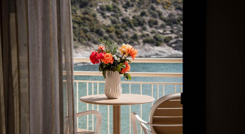 Image of Double Room Sea Front 10