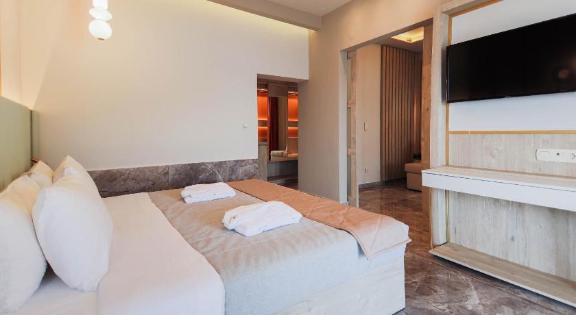 Image of Sea Front Suite 5