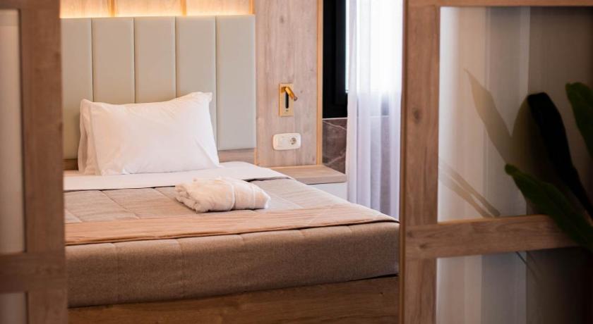 Image of Sea Front Suite 11
