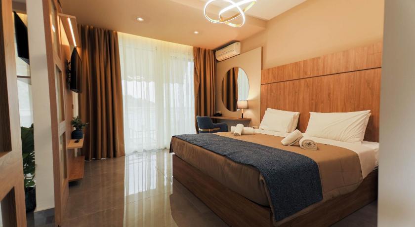 Image of Sea Front Suite 3