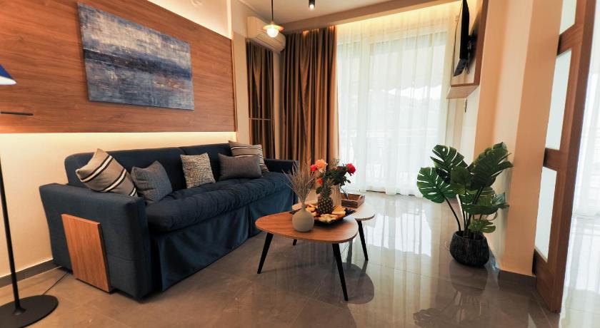 Image of Sea Front Suite 8