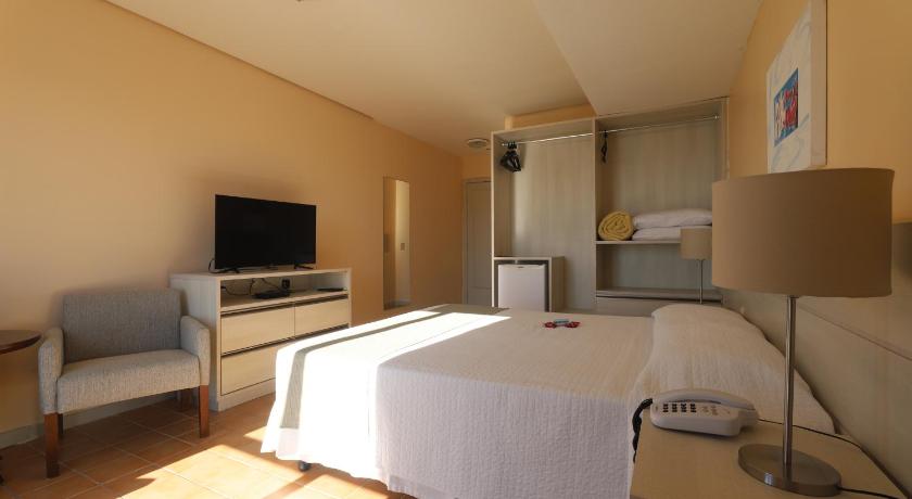 Image of One-Bedroom Apartment with Balcony 4