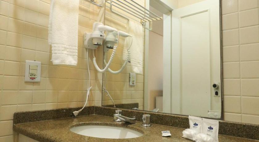 Image of One-Bedroom Apartment with Balcony 2