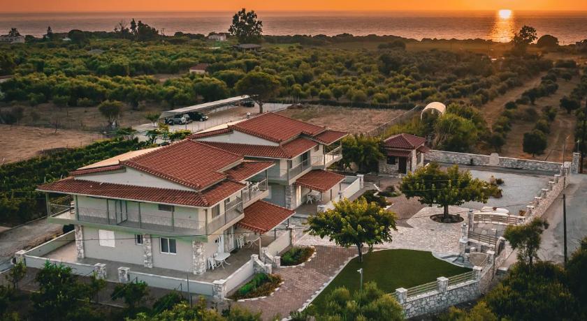 Terra Helios Suites & Studios