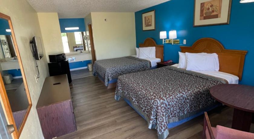 Executive Inn photo