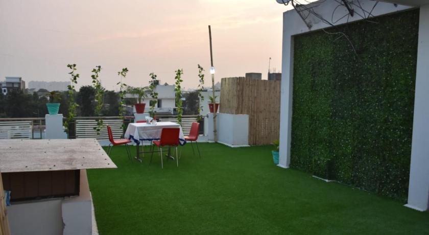 Hotel Abodes House - image 3