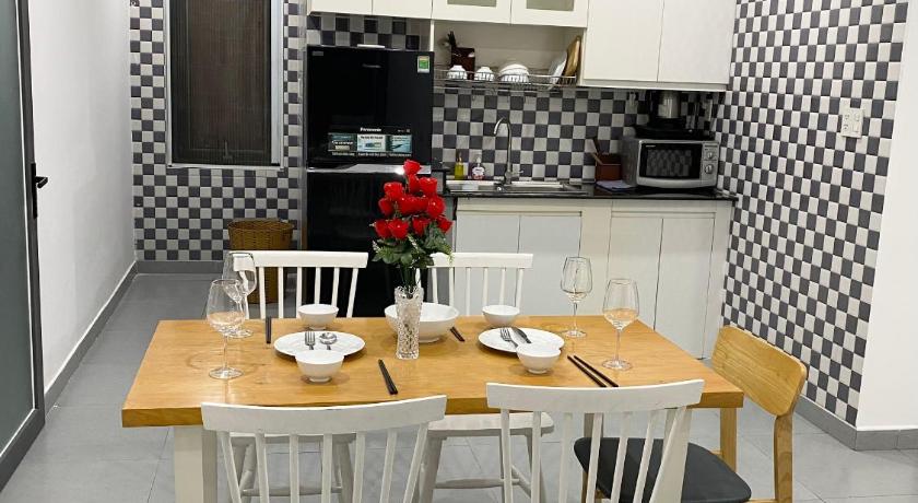 ホーチミン Home Away Serviced Apartment 4つ星 ホテル レストラン
