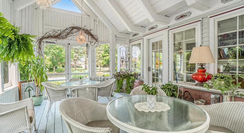 サウス・ヘイブン Yelton Manor Bed and Breakfast 5つ星 宿泊施設 プール