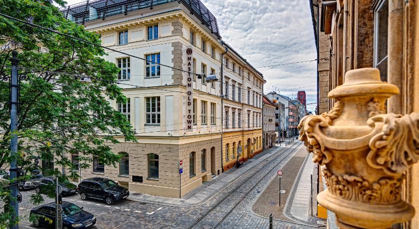 Old Town Haston — Hotel in Wroclaw