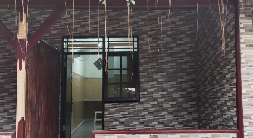Hotel Lestari photo