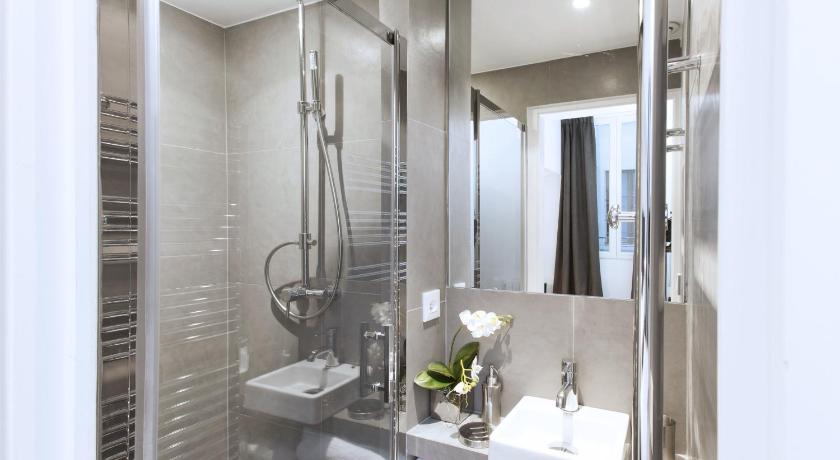 Image of Three-Bedroom Apartment with two Bathrooms n°3 2