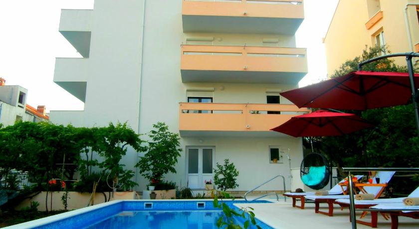 Apartments Cordis photo