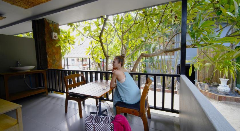 Image of Junior Family Room 1