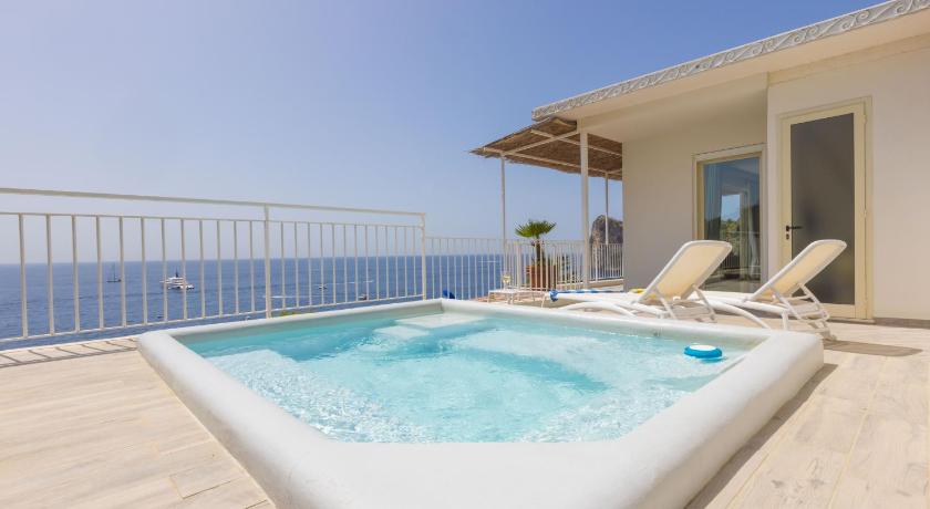Villa Rita Apartments — Hotel in Massa Lubrense