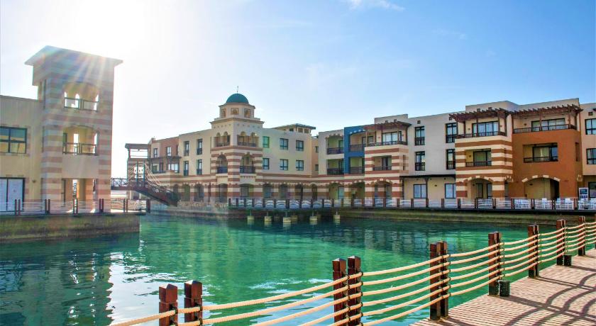 Port Ghalib Marina Residence Suites — Hotel in Qesm Marsa Alam