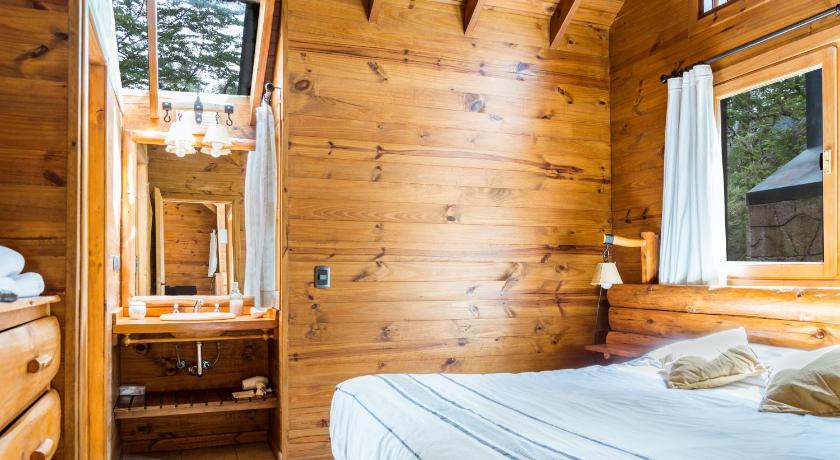 Image of Two-Bedroom Bungalow 5