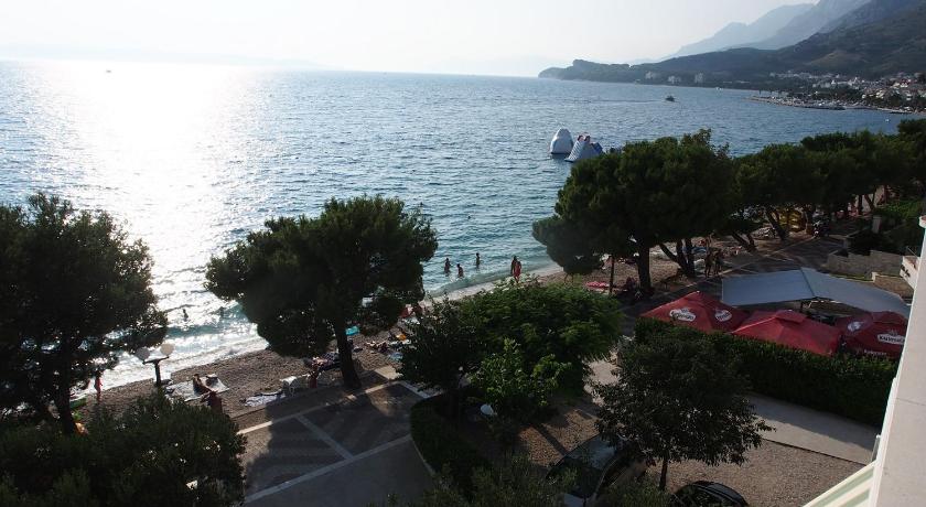 Vila Snjezana Tucepi photo