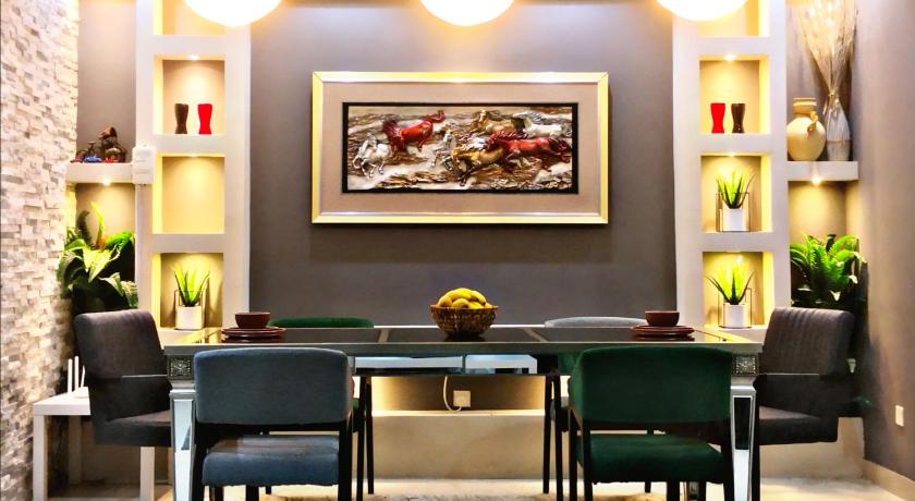 High Residency. Well Furnished &amp; Spacious Apartment — Hotel in Muscat