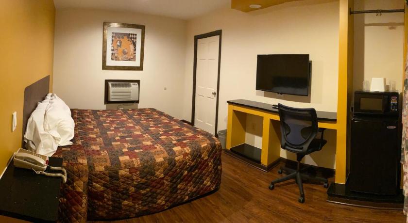 Budget Inn photo