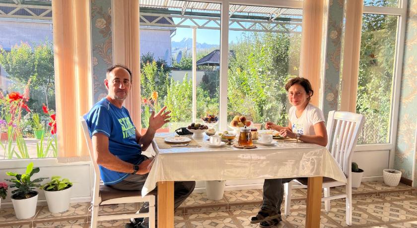 Compass Guest House Karakol photo
