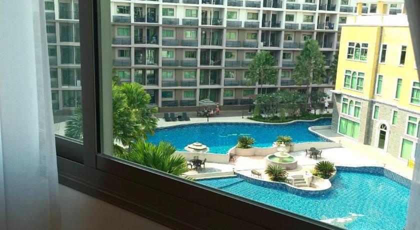 Arcadia Continental Pattaya photo