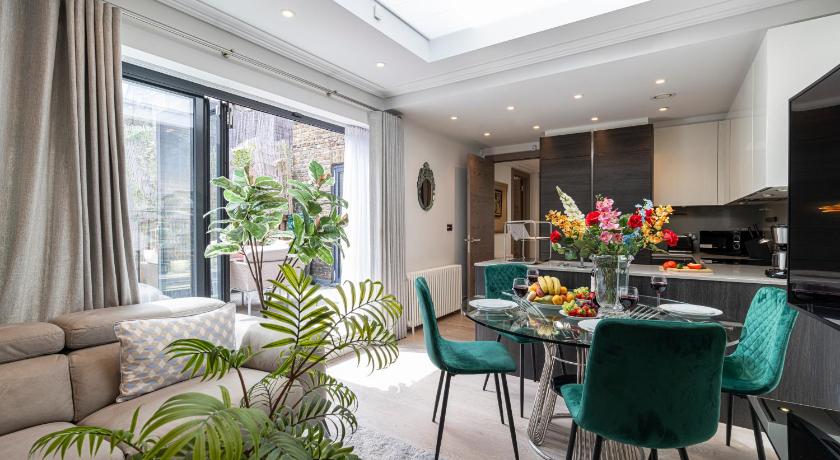 Stay Picadilly — Hotel in London