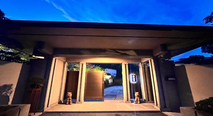 나라 NARA japanese garden villa 1성급 숙소 외관