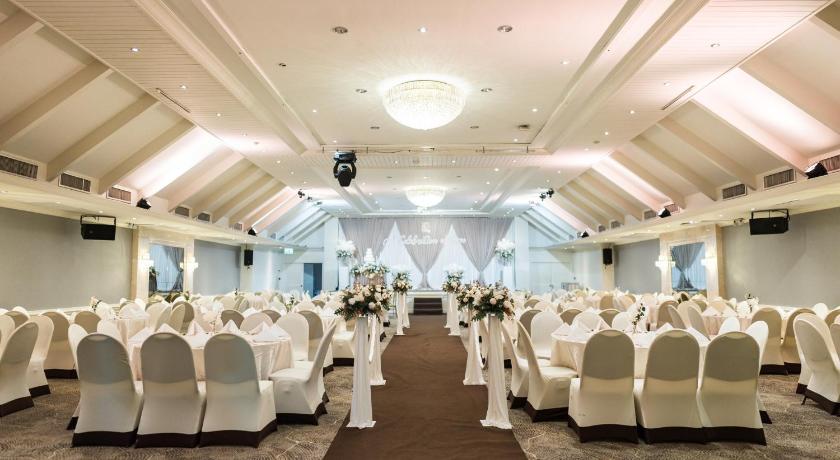 Bangkok SC Park Hotel 4-Star Hotel pool