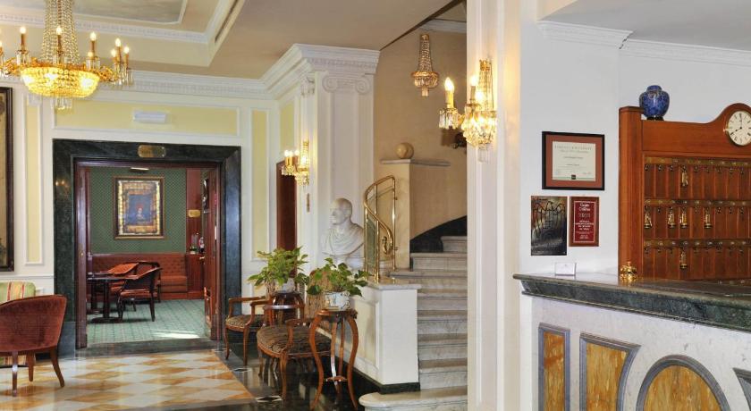 Hotel Mecenate Palace photo