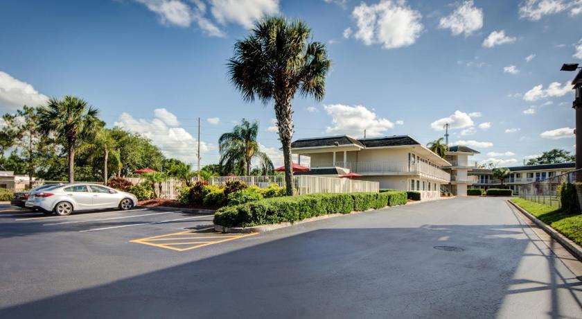 Motel 6-Lakeland, FL