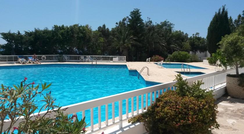 Ikaria Village Apt 201 — Hotel in Paphos