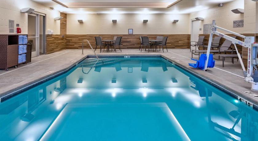 Fairfield Inn & Suites by Marriott Grand Rapids North photo