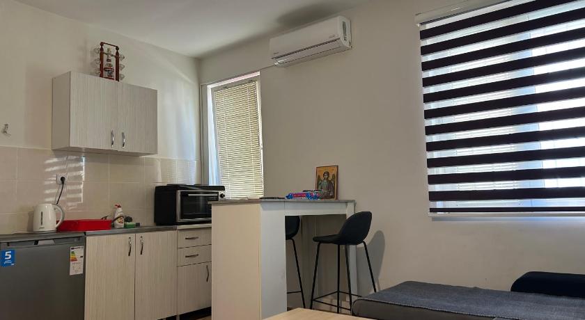Pleasant and Sunny apartment — Hotel in Belgrade