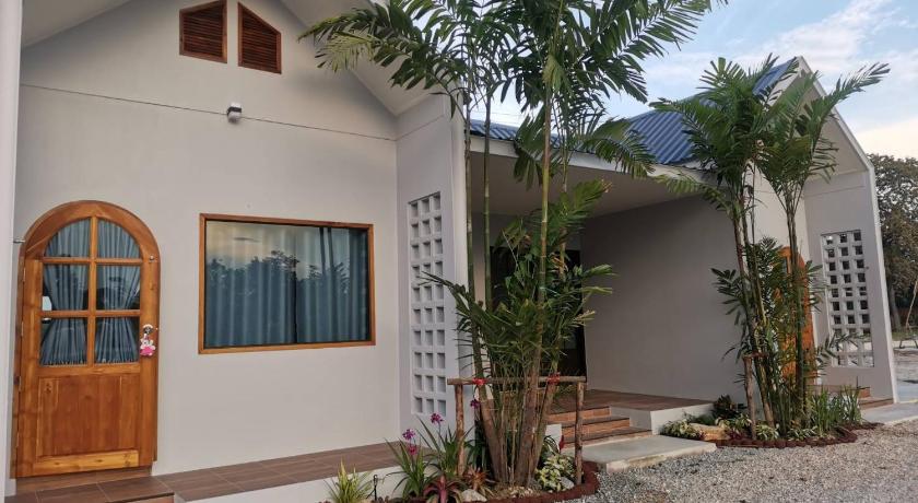 Image of Double Room with Park View 8
