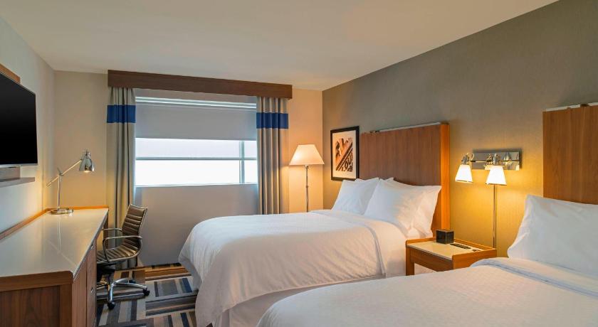 Four Points by Sheraton Midland photo
