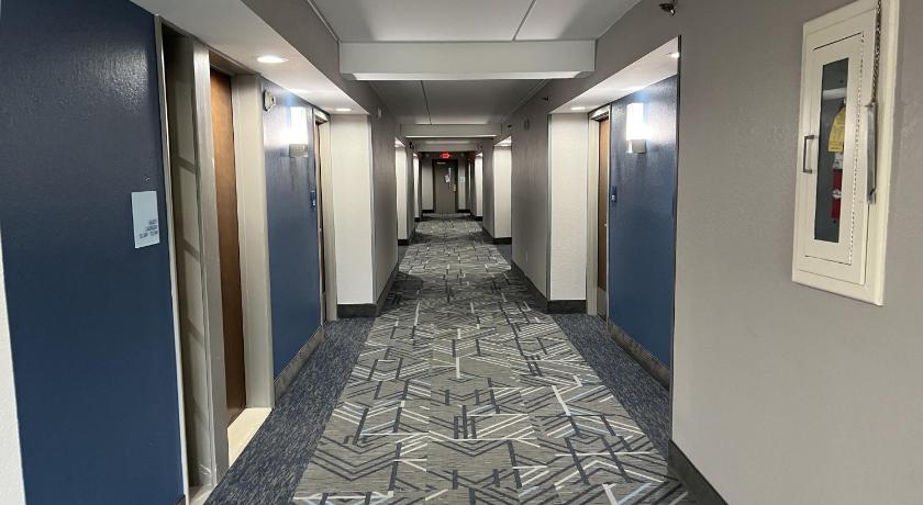 Holiday Inn Express Rocky Mount Sports Center photo
