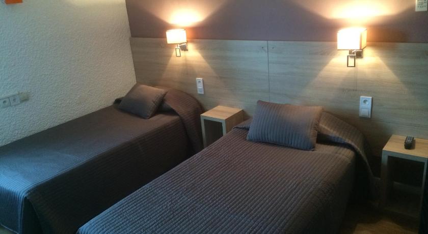 Hotel les Tourrades photo