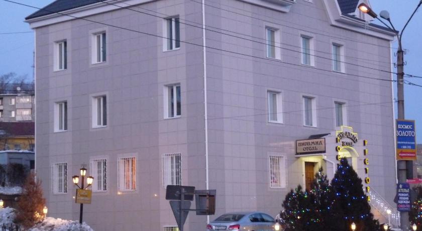 Pyramid Hotel — Hotel in Nakhodka