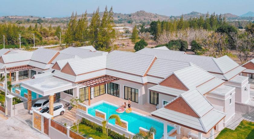 บ้านพักทองสุขพูลวิลล่า ปราณบุรี Thongsuk Pool Villa Pranburi — Hotel in Hua Hin / Cha-am