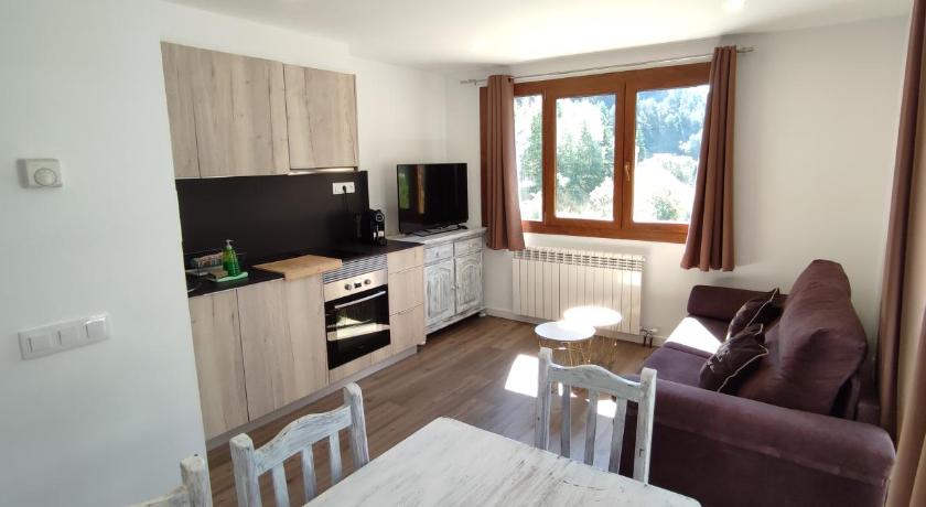 Image of Two Bedroom Apartment with Terrace and Mountain View 0