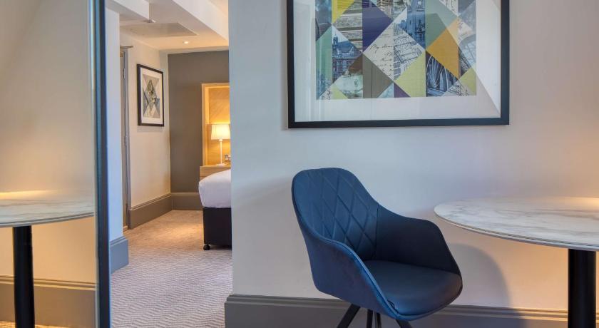 Image of King Deluxe Room 7