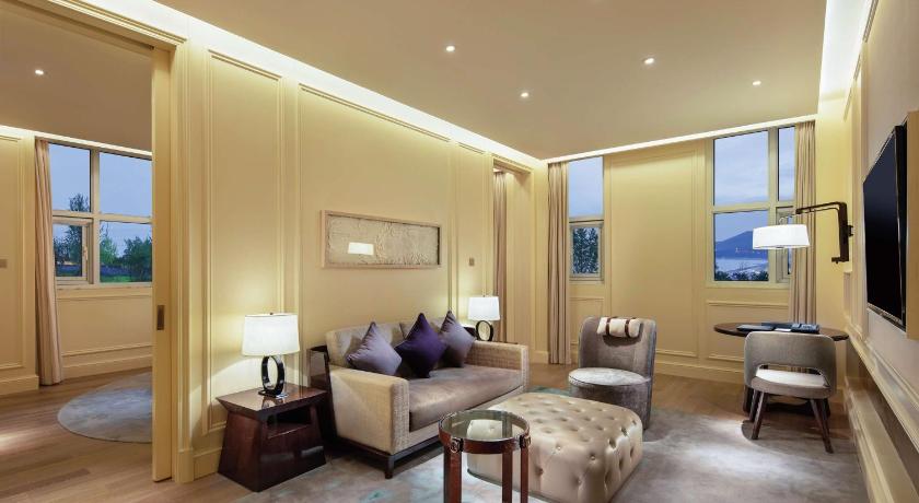 صورة جناح جونيور كينغ من غرفة نوم واحدة مع إطلالة على المحيط (King One Bedroom Junior Suite Ocean View) 0