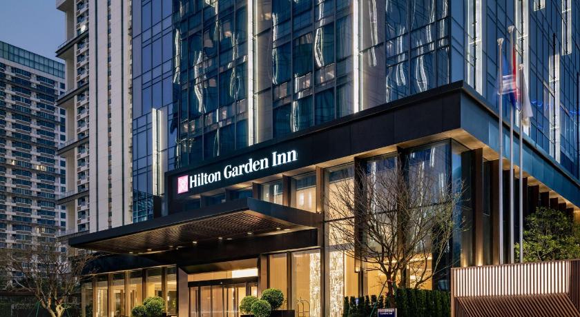 Hilton Garden Inn Shenzhen World Exhibition & Convention Center photo