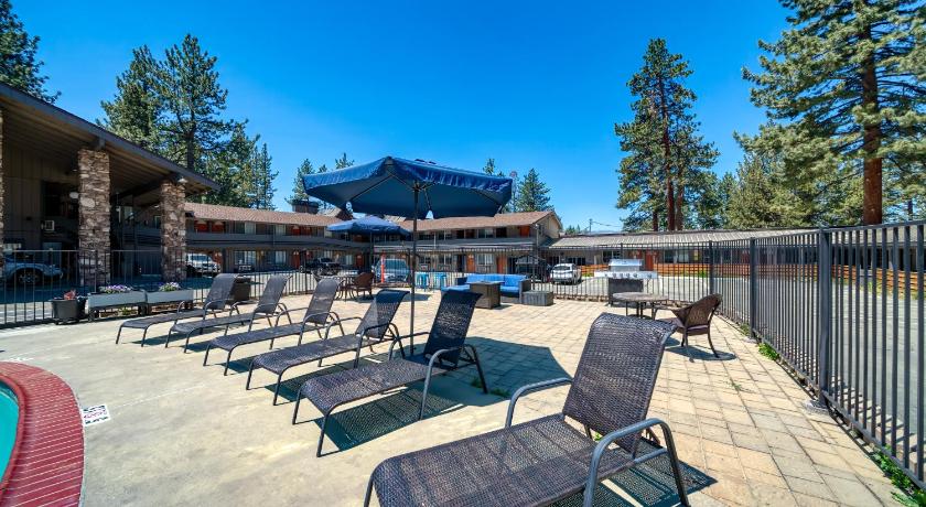 Blue Jay Lodge - image 7