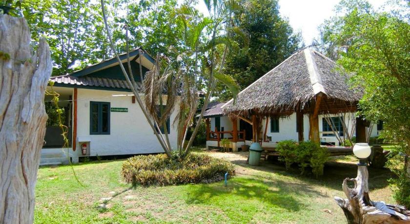 叻武里 Aura Park Resort 3星级 酒店 客房